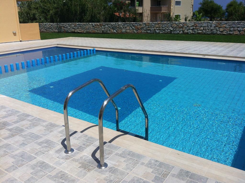 Gerona Mare Apartments Gerani  Extérieur photo