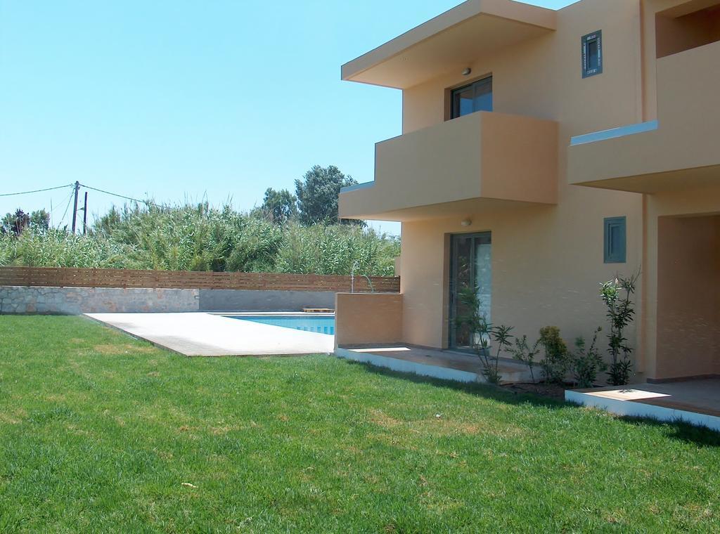 Gerona Mare Apartments Gerani  Chambre photo