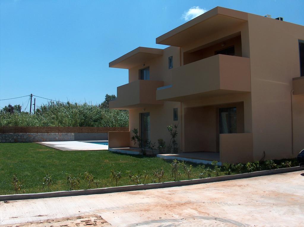 Gerona Mare Apartments Gerani  Chambre photo