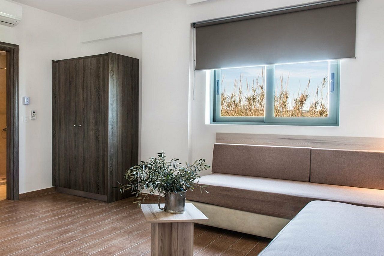 Gerona Mare Apartments Gerani  Extérieur photo